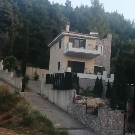 Hera * Sarakiniko (Euboea)